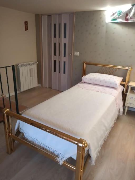 Loft Sotto Il Vulcano, Con Posto Auto Privato Zafferana Etnea Ngoại thất bức ảnh